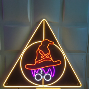 HARRY POTTER : LE CHOIXPEAU ET LES RELIQUES