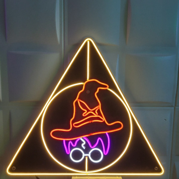 HARRY POTTER : LE CHOIXPEAU ET LES RELIQUES